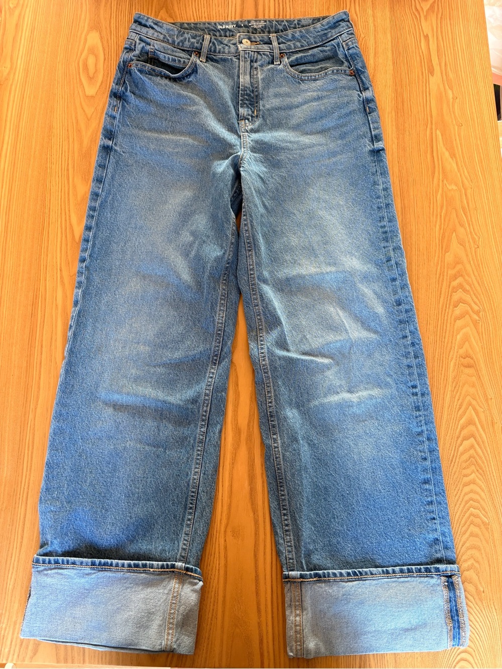 Old Navy Sky-Hi Extra High Rise Wide Leg Cuffed Jeans Size 6
